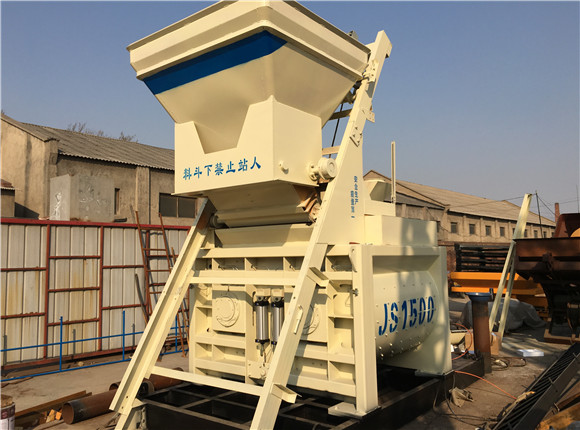 混凝土攪拌機(jī)正工作呢抱軸了怎么辦？